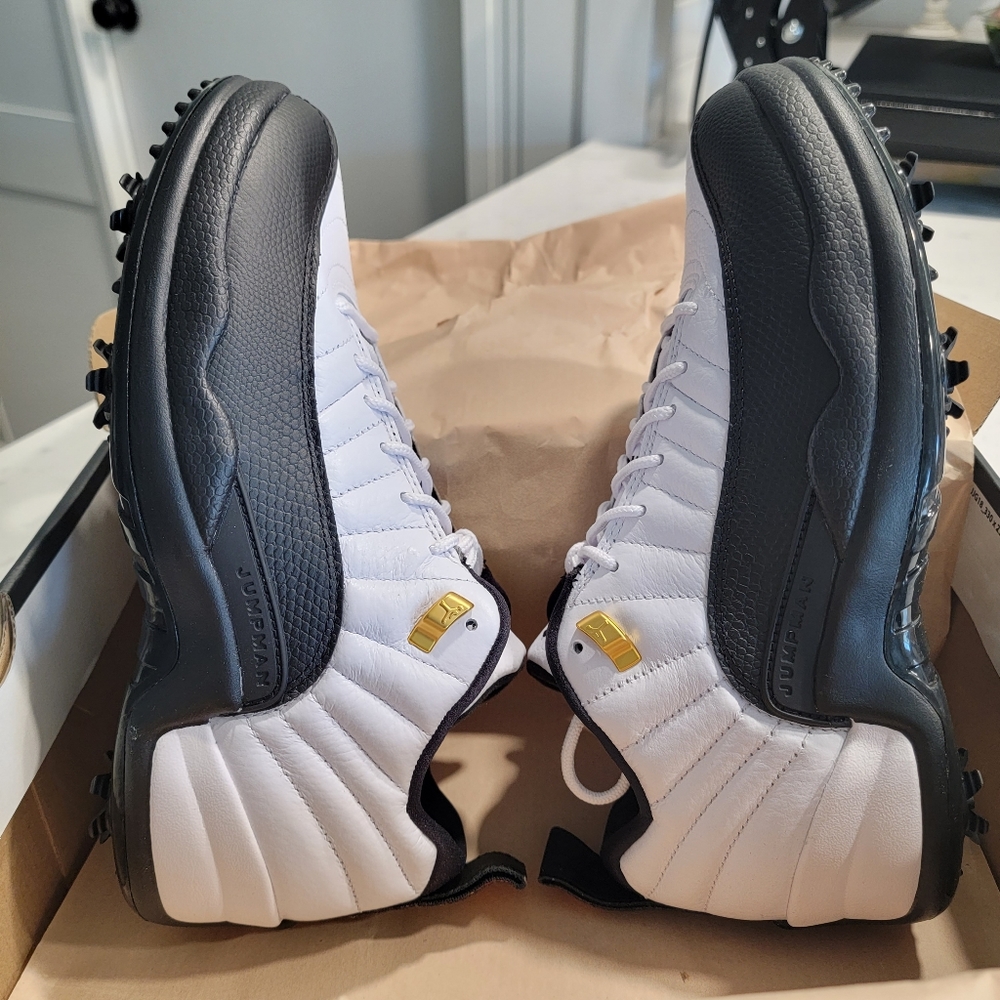 Air Jordan 11 Low golf black white metallic gold Taxi